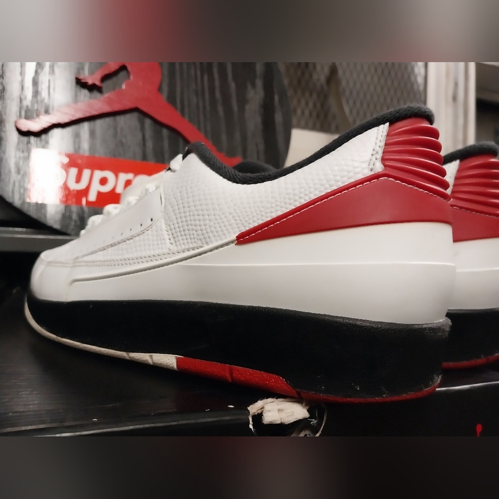 Retro Jordan 2 Low Chicago 2016 Size 11.5 - Picture 7 of 14